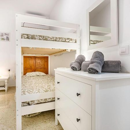 Apartamentos Sta María La Blanca Sevilha Exterior foto