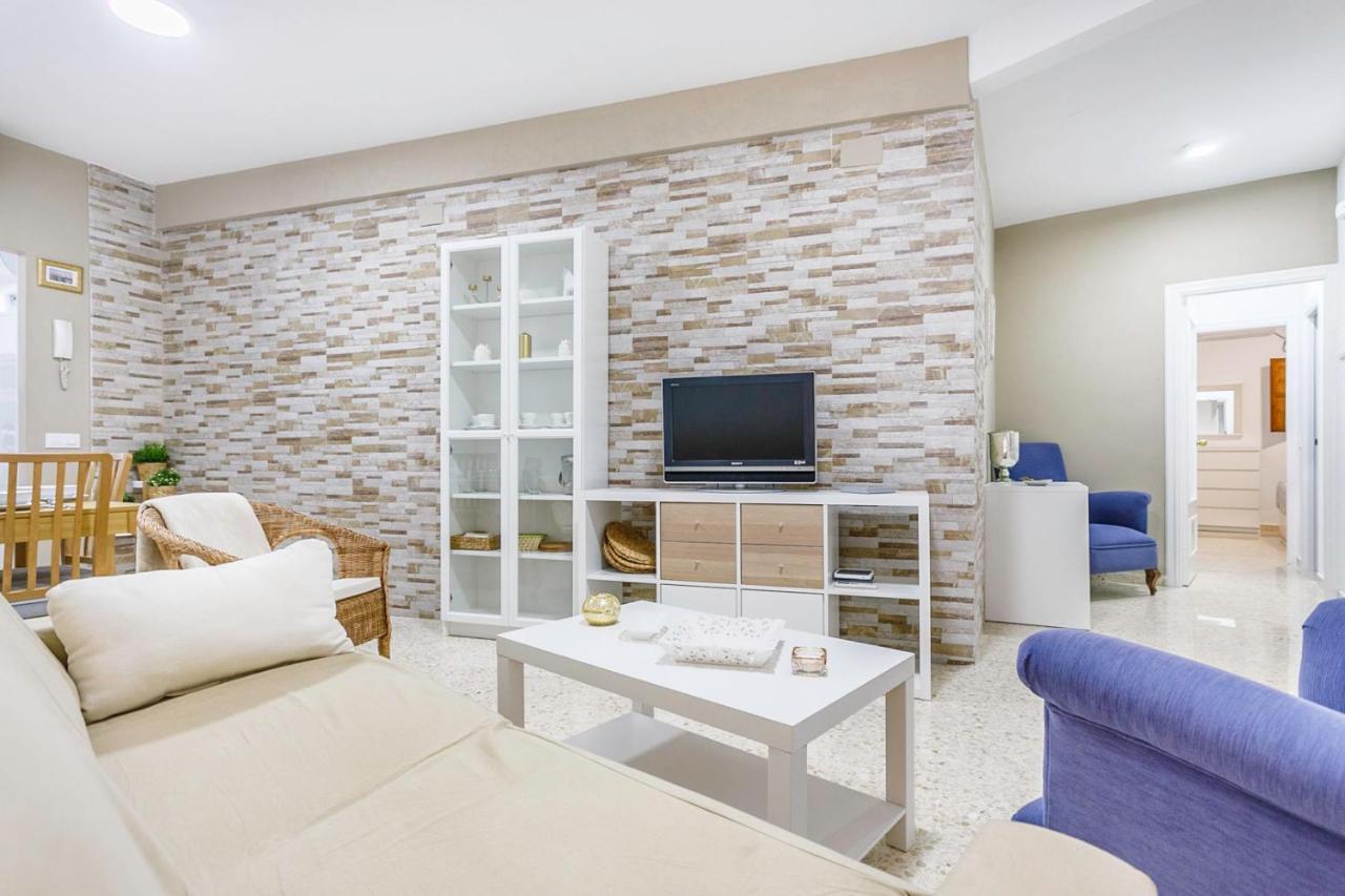 Apartamentos Sta María La Blanca Sevilha Exterior foto