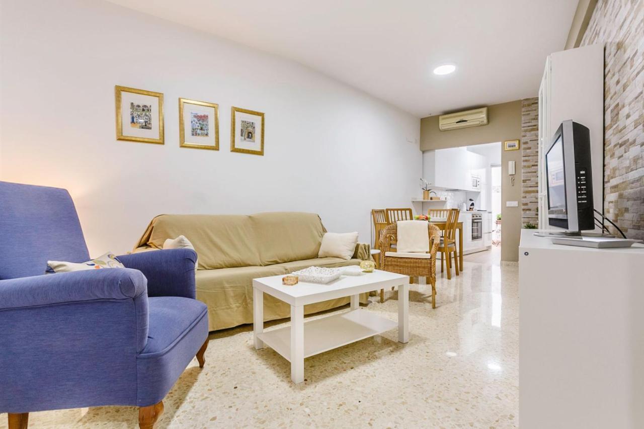 Apartamentos Sta María La Blanca Sevilha Exterior foto